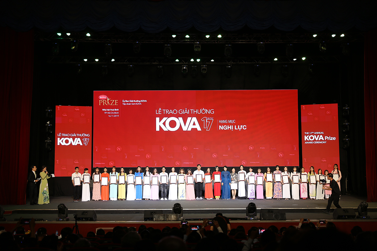 Kể từ năm 2002 đến nay, hàng nghìn suất Học bổng KOVA đã đến tay các em sinh viên từ các trường Đại học công lập trên cả nước. 